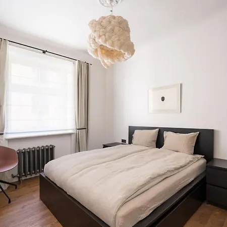 Embassy Area, Quiet Location, Cable Tv - By Innorental Riga